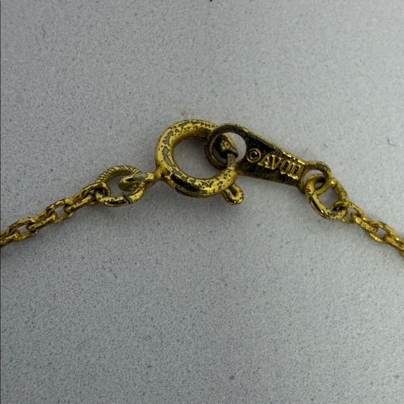 Vintage Gold Pearl Avon Pendant Necklace - Picture 3 of 3